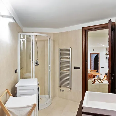 Valentino Villa